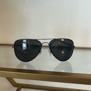 Classic Black Aviator Sunglasses